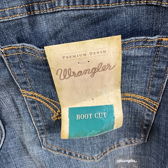 Wrangler Boot Cut Jeans Denim Womens 9x34 Blue New - Picture 5 of 11